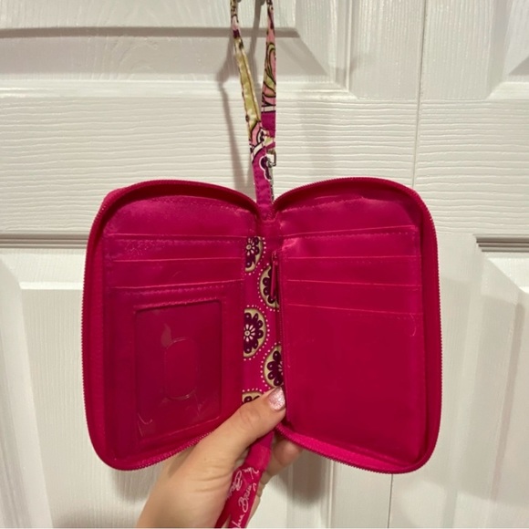VERA BRADLEY Foldable Zip Around Wristlet Wallet Pink Very Berry Paisley Pattern - Picture 4 of 6